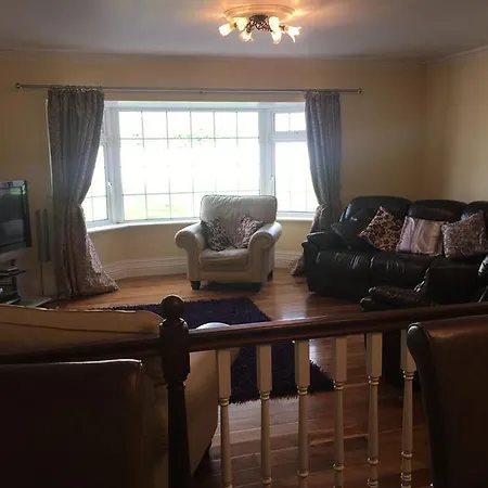 Gratom House בית אירוח *
